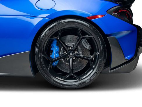 Used 2020 McLaren 600LT Spider RWD image 23