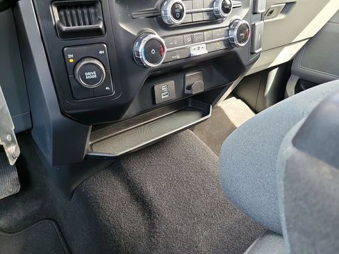 Used 2024 Ford F150 XLT AWD/4WD image 22