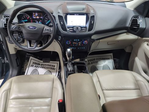 Used 2019 Ford Escape Titanium AWD/4WD image 15
