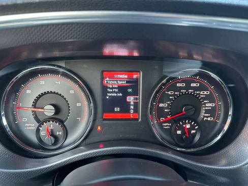 Used 2014 Dodge Charger SE w/ Sport Appearance Group image 16