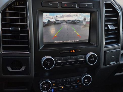 Used 2021 Ford Expedition Max XLT image 14