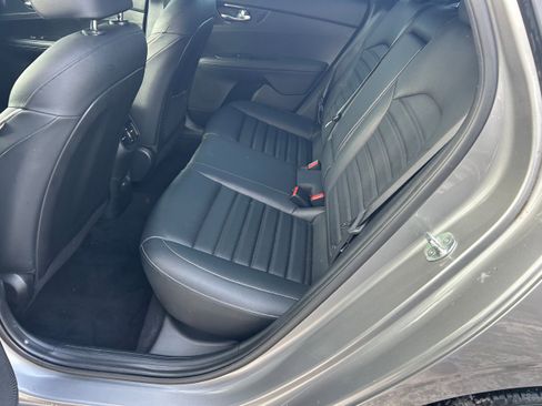 Used 2022 Kia Forte GT-Line w/ GT-Line Premium Package image 5