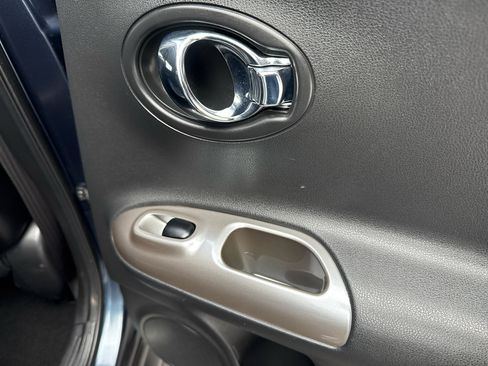 Used 2013 Nissan Juke SL image 22