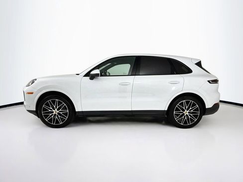 Certified 2024 Porsche Cayenne AWD/4WD image 2