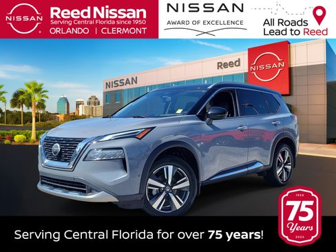Used 2021 Nissan Rogue Platinum FWD image 1