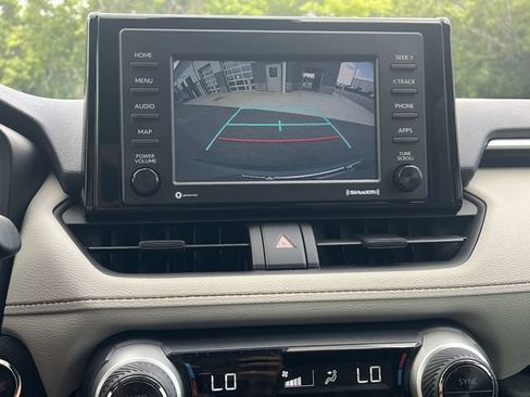 Used 2022 Toyota RAV4 XLE FWD image 18