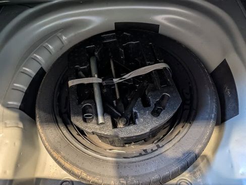 Used 2023 Volkswagen Jetta SE image 20