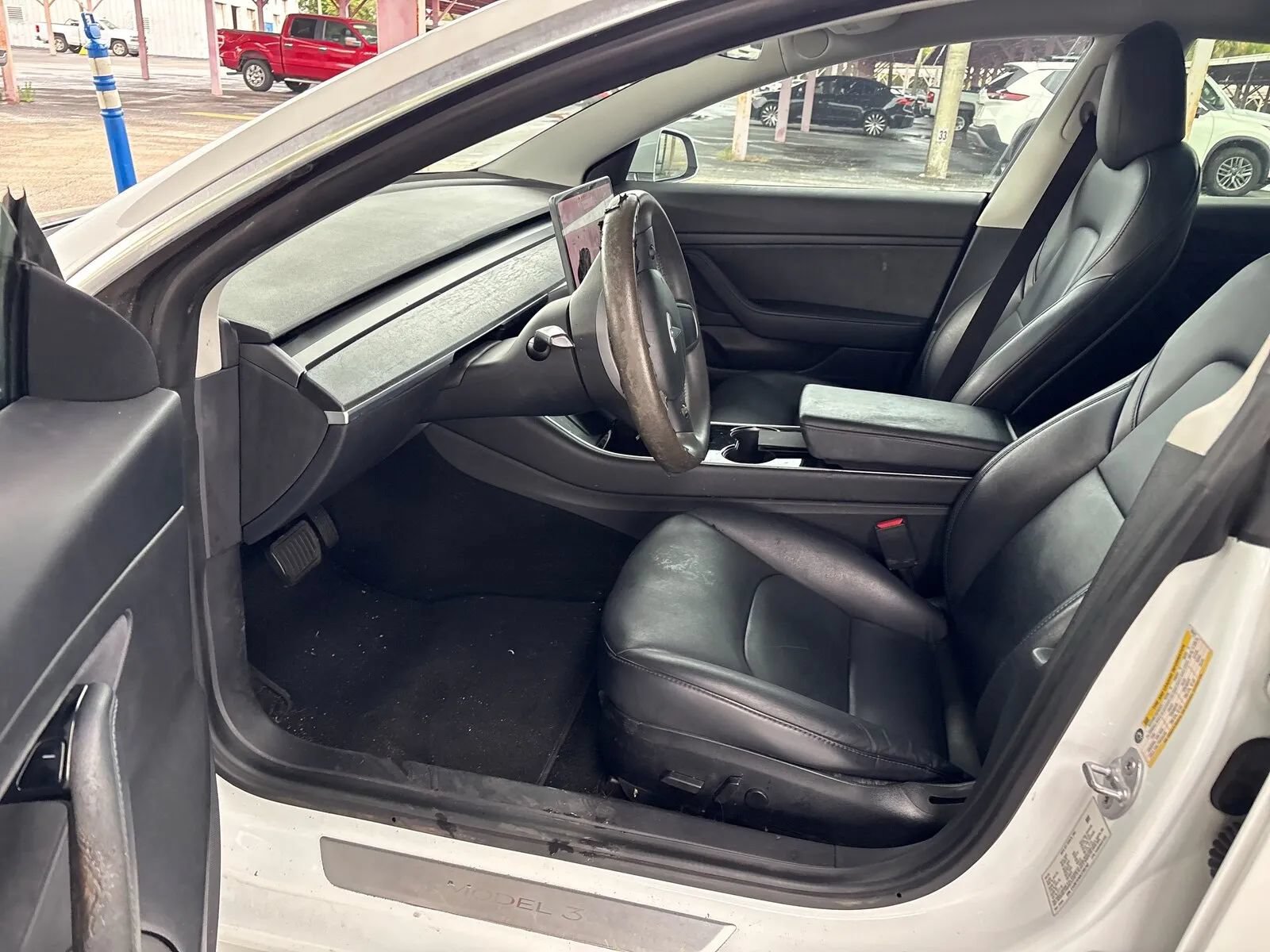 Used 2020 Tesla Model 3 Standard Range Plus RWD image 4