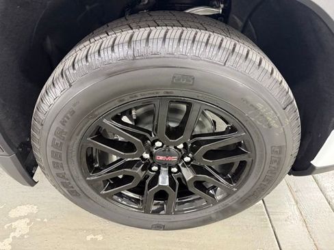 New 2026 GMC Sierra 1500 Elevation image 4