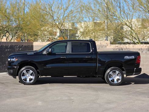 Used 2026 RAM 1500 Express AWD/4WD image 5