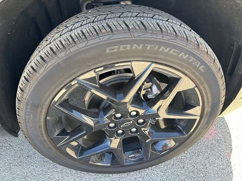 Used 2026 Chevrolet Traverse RS image 5