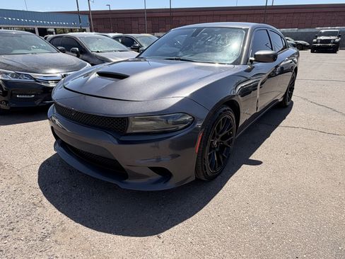 Used 2016 Dodge Charger R/T RWD image 1