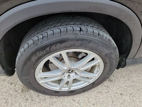 Used 2023 Mercedes-Benz GLC 300 4MATIC image 11