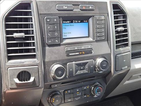 Used 2018 Ford F150 XLT w/ Equipment Group 301A Mid RWD image 11
