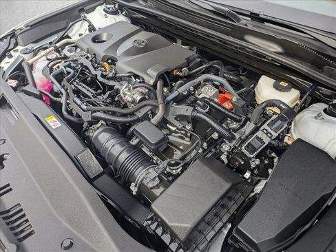Certified 2025 Toyota Camry SE image 21
