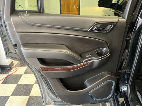 Used 2019 GMC Yukon SLT AWD/4WD image 40