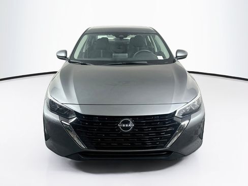 Used 2025 Nissan Sentra SV FWD image 2