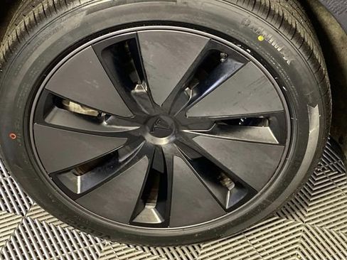 Used 2025 Tesla Model 3 Long Range image 28