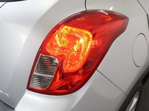 Used 2016 Buick Encore Convenience FWD image 30