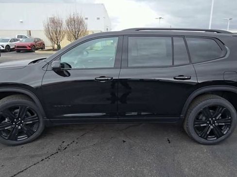 Certified 2025 GMC Acadia Elevation w/ Elevation Premium Package image 5