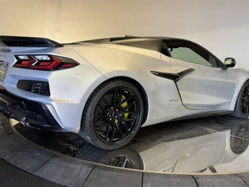Used 2023 Chevrolet Corvette Z06 w/ Stealth Interior Trim Package image 37