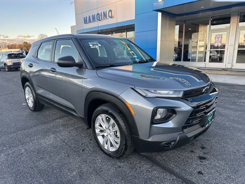 Certified 2021 Chevrolet TrailBlazer LS w/ LPO, Blackout Package image 2