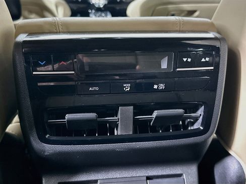 Used 2024 Acura MDX w/ Technology Package FWD image 28