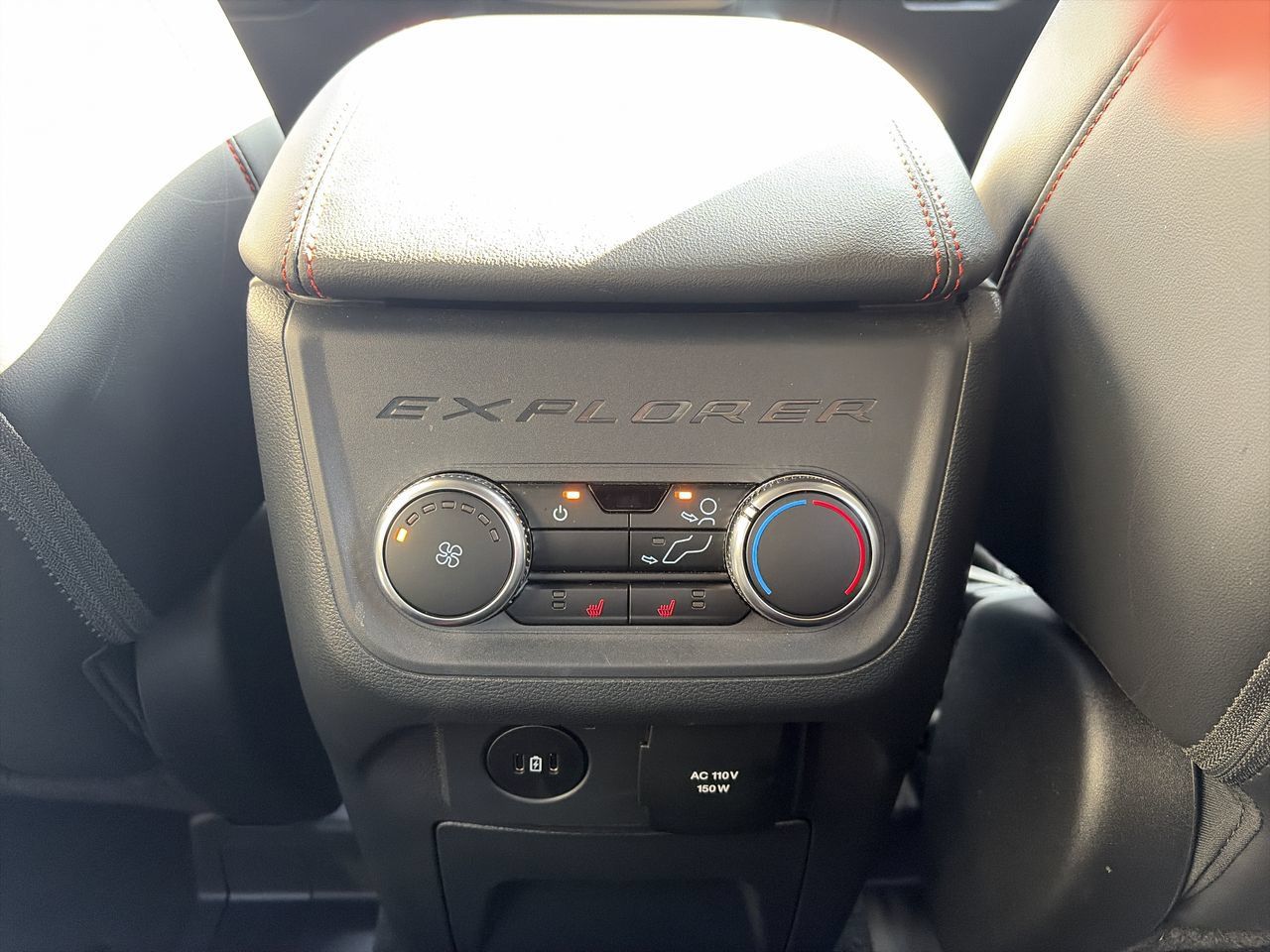 Used 2025 Ford Explorer ST AWD/4WD image 28