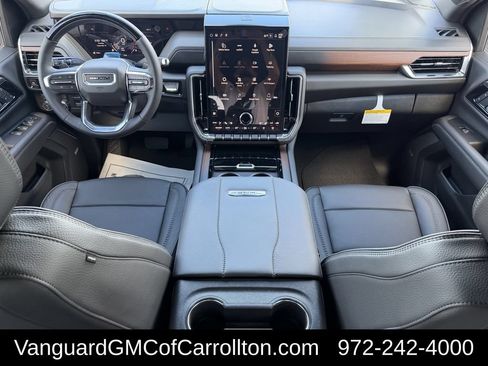 New 2026 GMC Yukon Denali w/ Denali Reserve Package AWD/4WD image 10