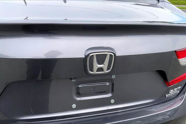 Used 2021 Honda Accord Touring image 2