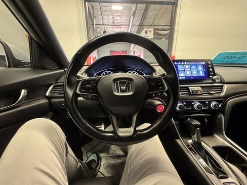 Used 2019 Honda Accord Sport image 17