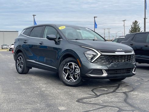 Used 2023 Kia Sportage LX image 1