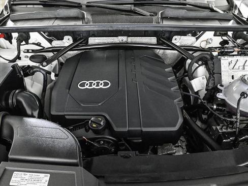 Used 2023 Audi Q5 2.0T Premium Plus w/ Premium Plus Package AWD/4WD image 24