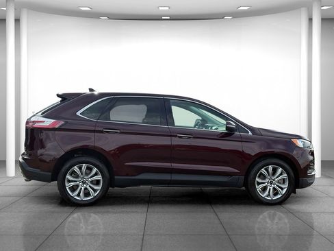 Used 2024 Ford Edge Titanium AWD/4WD image 8
