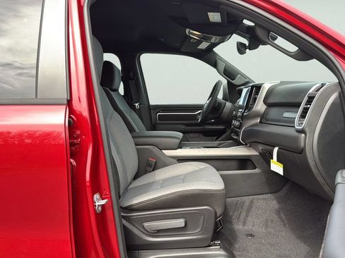 New 2026 RAM 1500 Big Horn AWD/4WD image 13