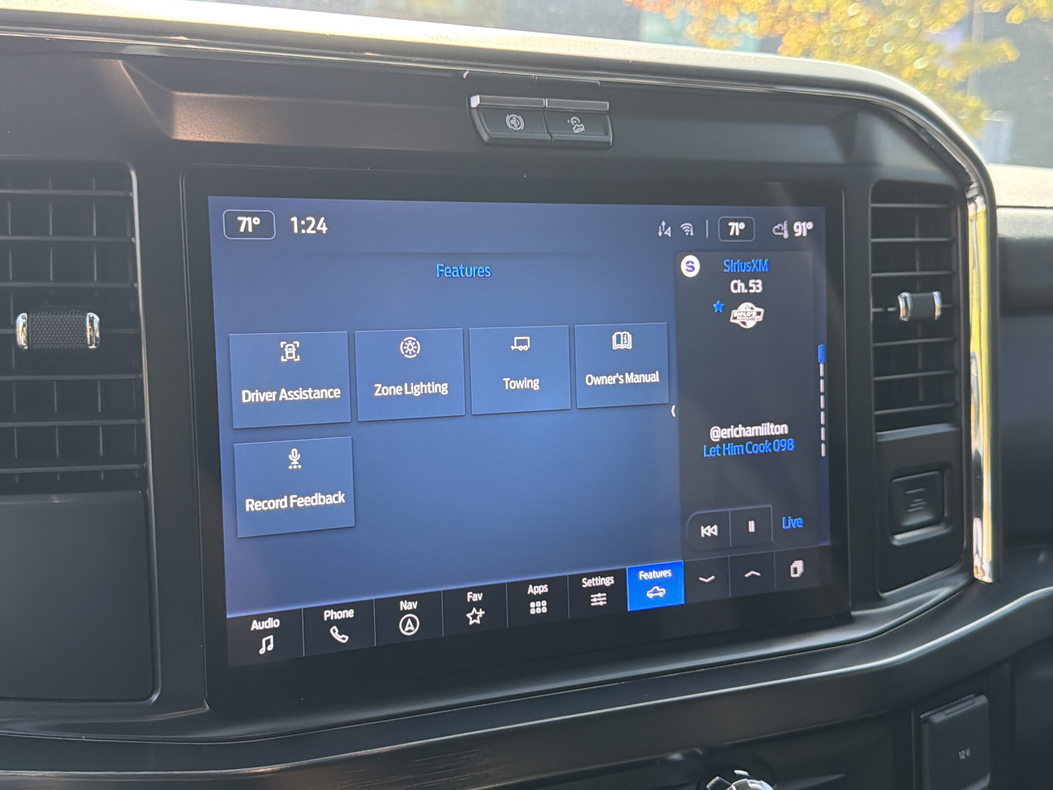 Used 2026 Ford F250 Lariat AWD/4WD image 36