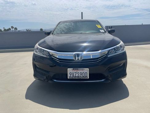 Used 2017 Honda Accord LX image 6