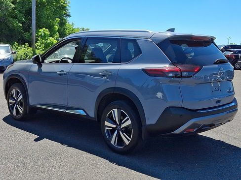 Certified 2023 Nissan Rogue SL w/ SL Premium Package AWD/4WD image 4