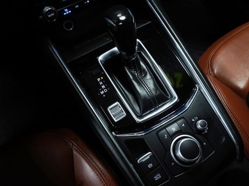 Used 2024 MAZDA CX-5 Carbon Edition image 19