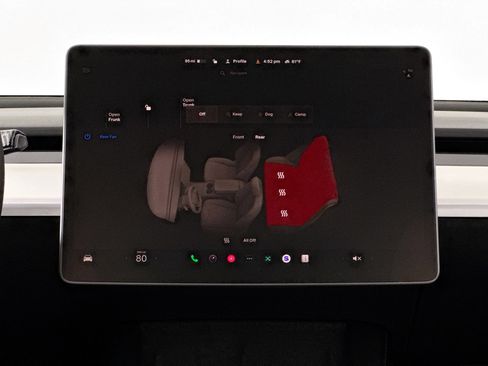 Used 2023 Tesla Model Y Long Range image 43