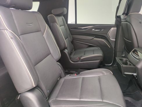 Used 2021 Cadillac Escalade ESV Sport w/ Driver Assist Tech Package AWD/4WD image 24