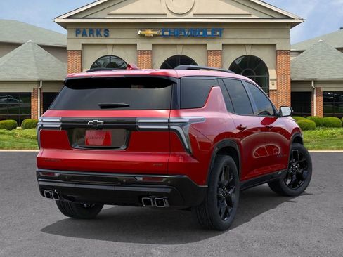 New 2026 Chevrolet Traverse RS image 5