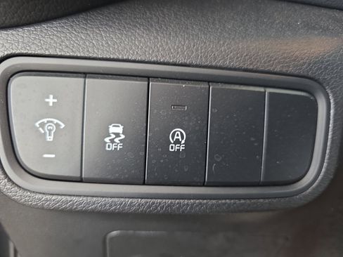 Certified 2025 Kia Soul LX image 25