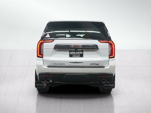 Used 2023 GMC Yukon XL AT4 w/ AT4 Premium Package AWD/4WD image 4