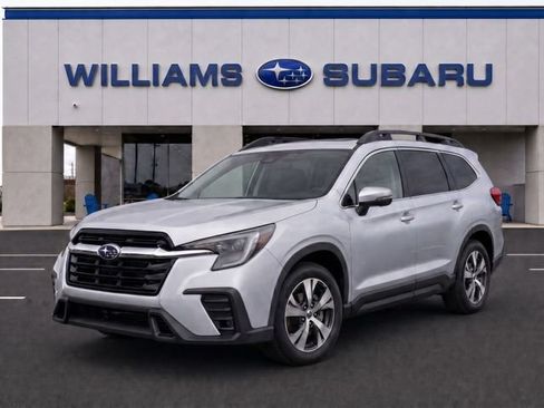 Used 2025 Subaru Ascent Premium w/ Premium Package AWD/4WD image 2