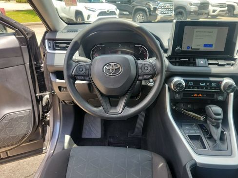 Certified 2025 Toyota RAV4 XLE FWD image 19