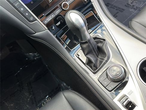 Used 2015 INFINITI Q50 Premium w/ Navigation Package RWD image 16