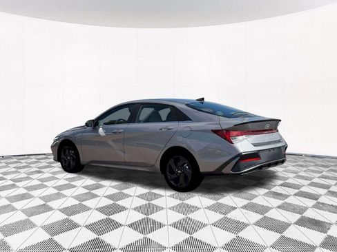 New 2026 Hyundai Elantra SEL Sport image 6