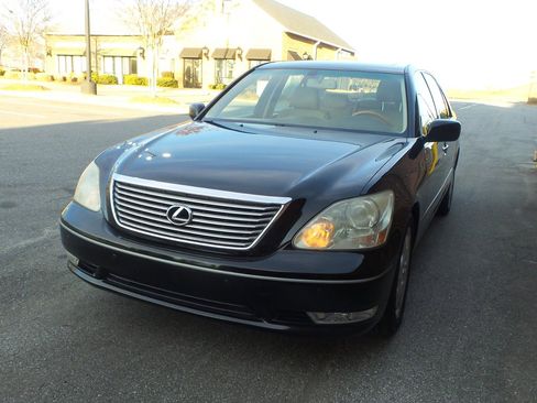 Used 2004 Lexus LS 430 image 23