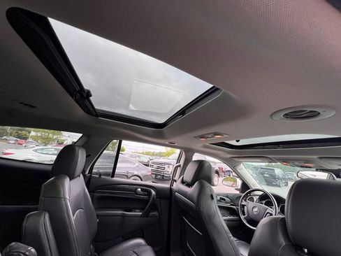 Used 2017 Buick Enclave Premium FWD image 32